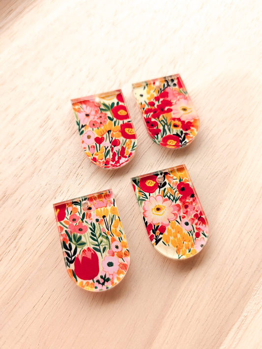 Clear Acrylic - 3cm Arch - 1 Hole - Bold Floral - 73