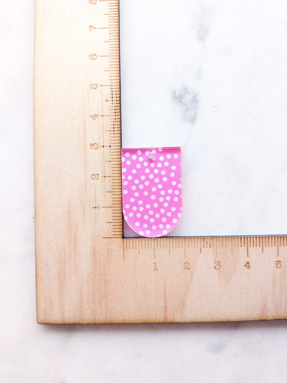 Clear Acrylic - 3cm Arch - 1 Hole - Spritz - 24