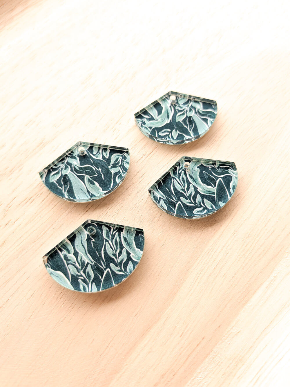 Clear Acrylic - 3cm Fan - 1 Hole - Australiana - 80