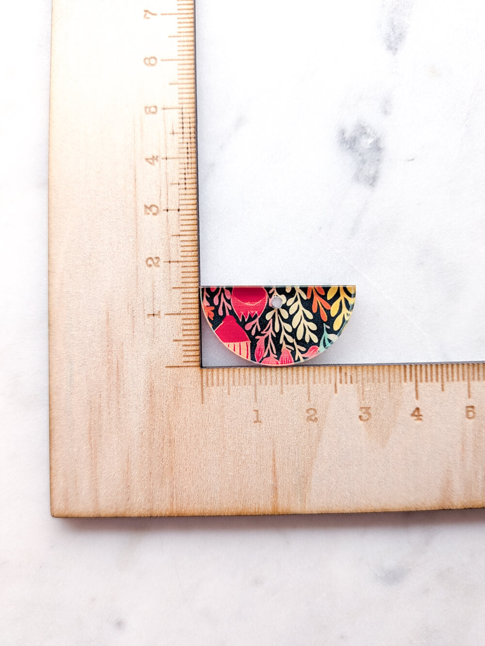 Clear Acrylic - 3cm Semi Circle - 1 Hole - Australiana - 119