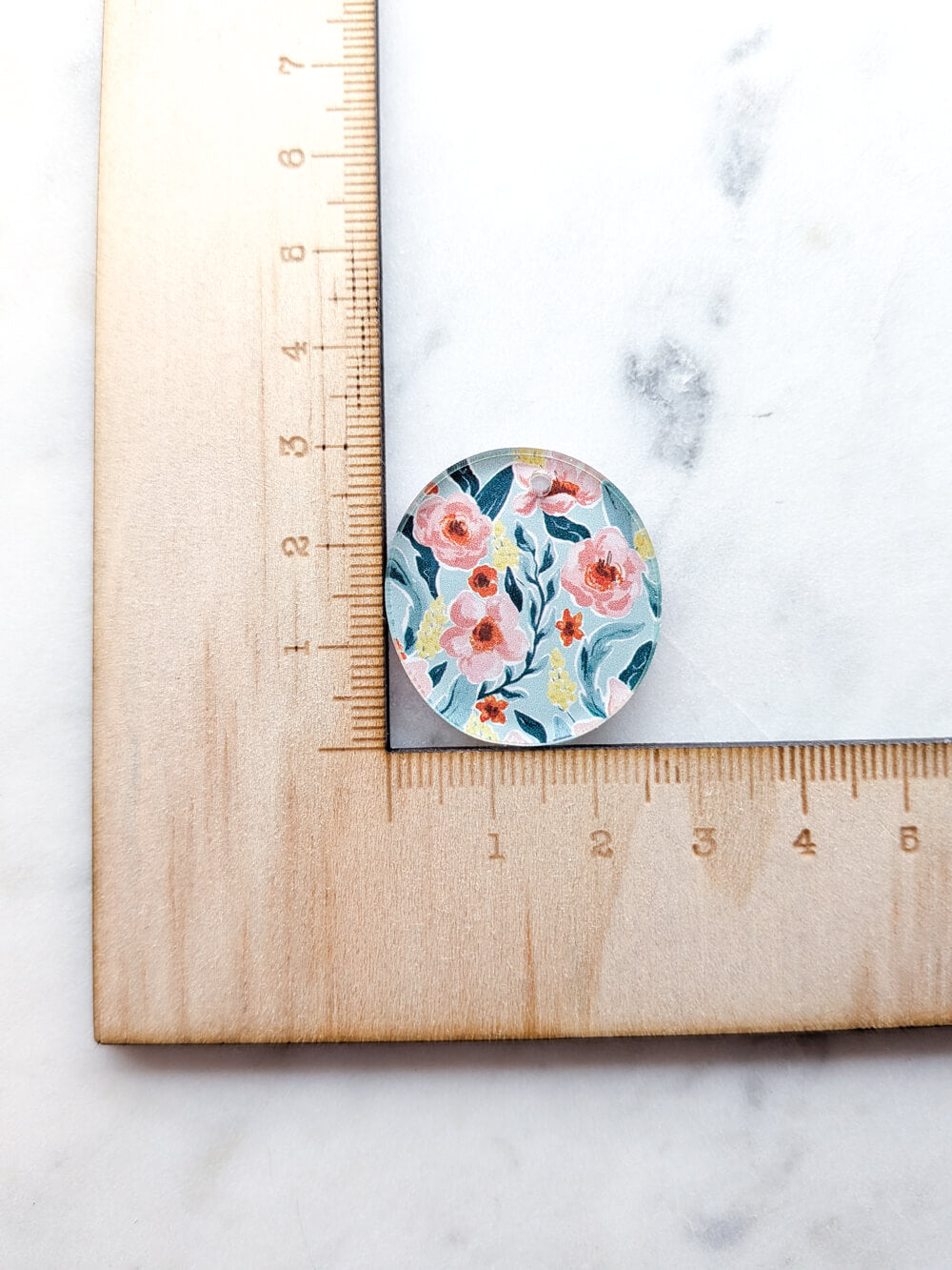 Clear Acrylic - 3cm Irregular Circle - 1 Hole - Australiana - 90