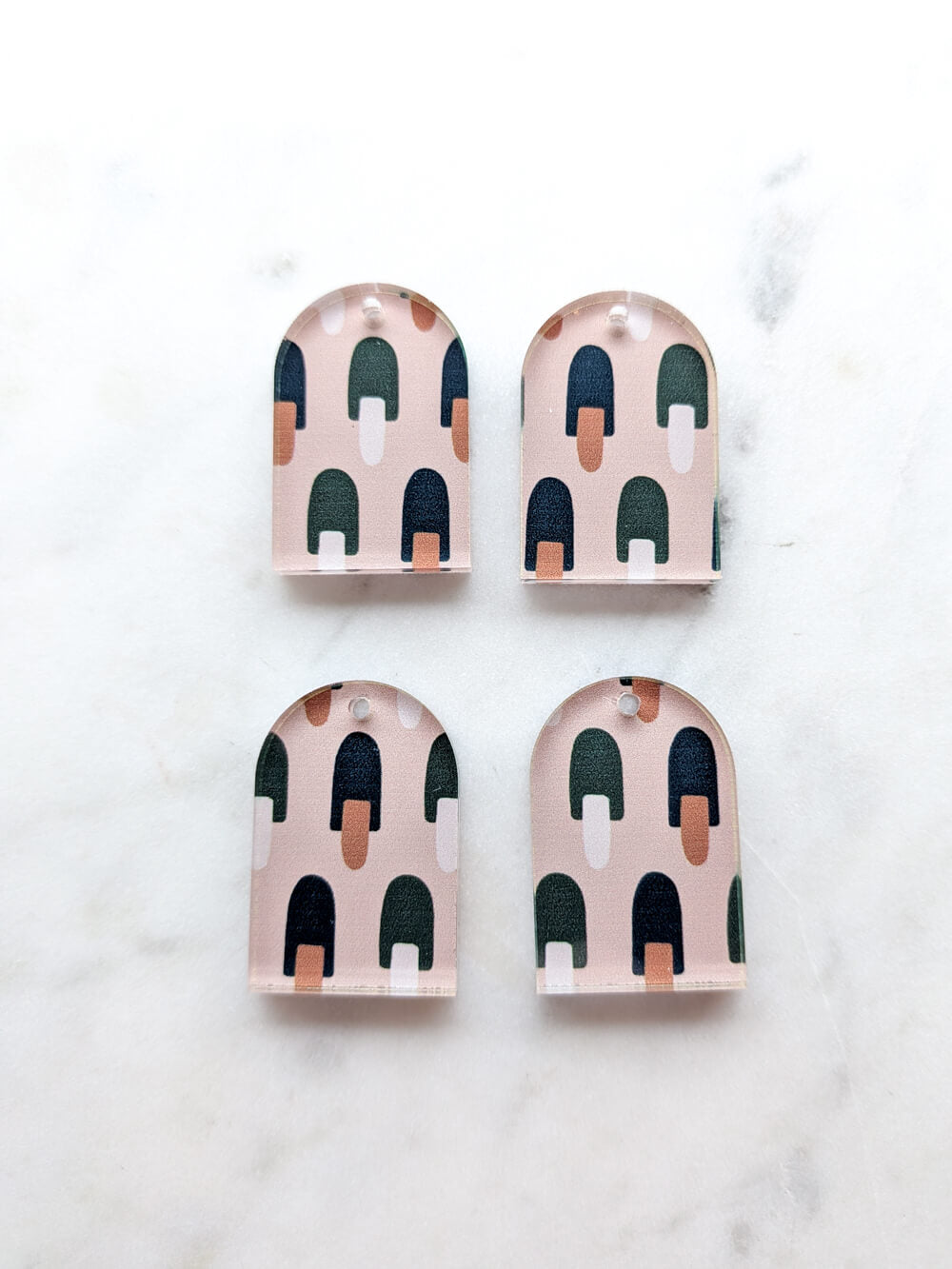 Clear Acrylic - 3cm Arch - 1 Hole - Australiana - 36