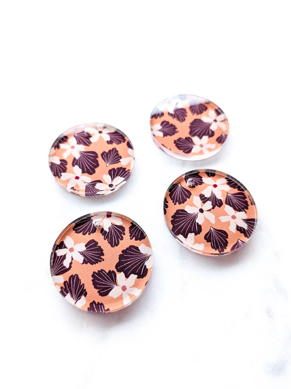 Clear Acrylic - 3cm Irregular Circle - 1 Hole - Australiana - 62