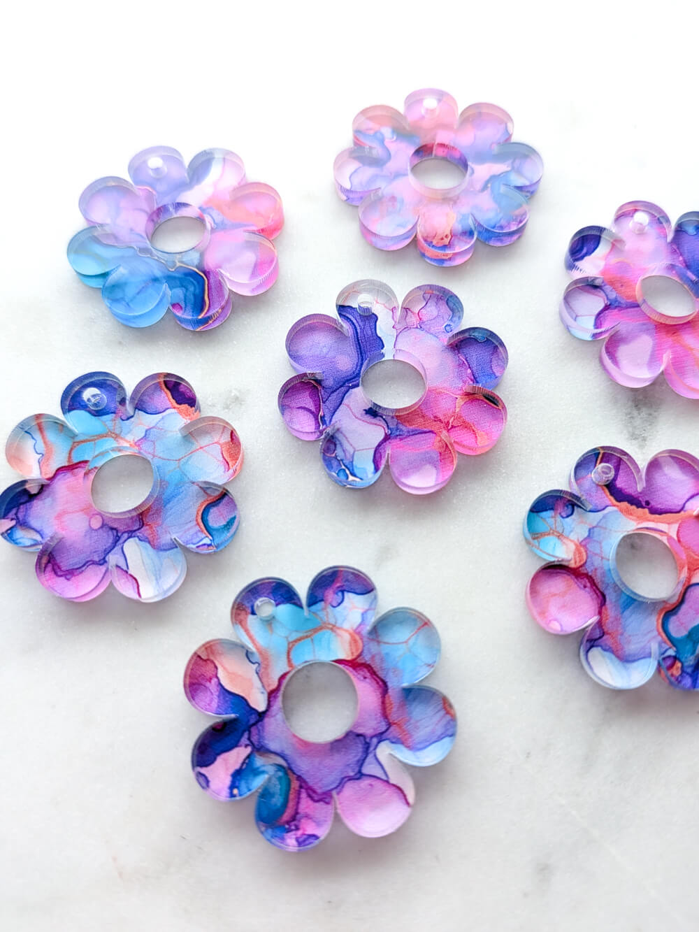 Clear Acrylic - 3cm Flower with a large hole - 1 Hole - Alcohol Ink- 12