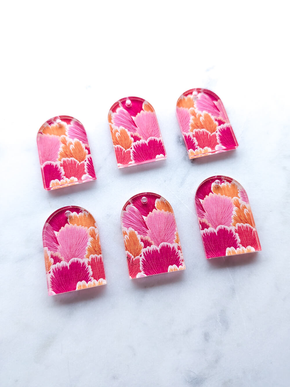 Clear Acrylic - 3cm Arch - 1 Hole - Abstract Floral - 25