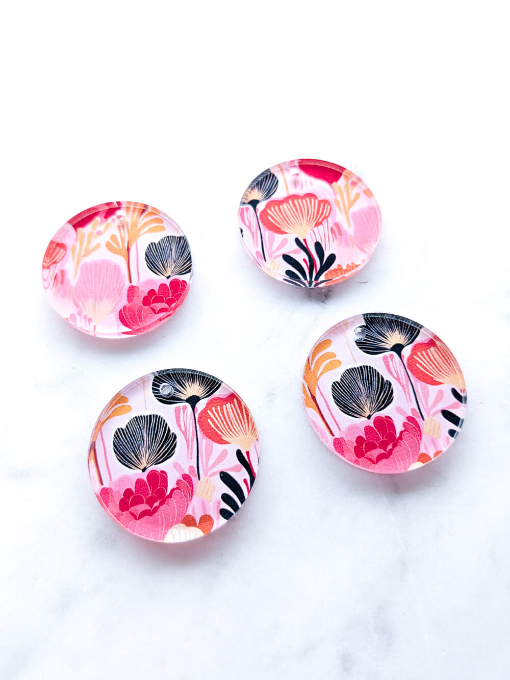 Clear Acrylic - 3cm Irregular Circle - 1 Hole - Abstract Floral - 27