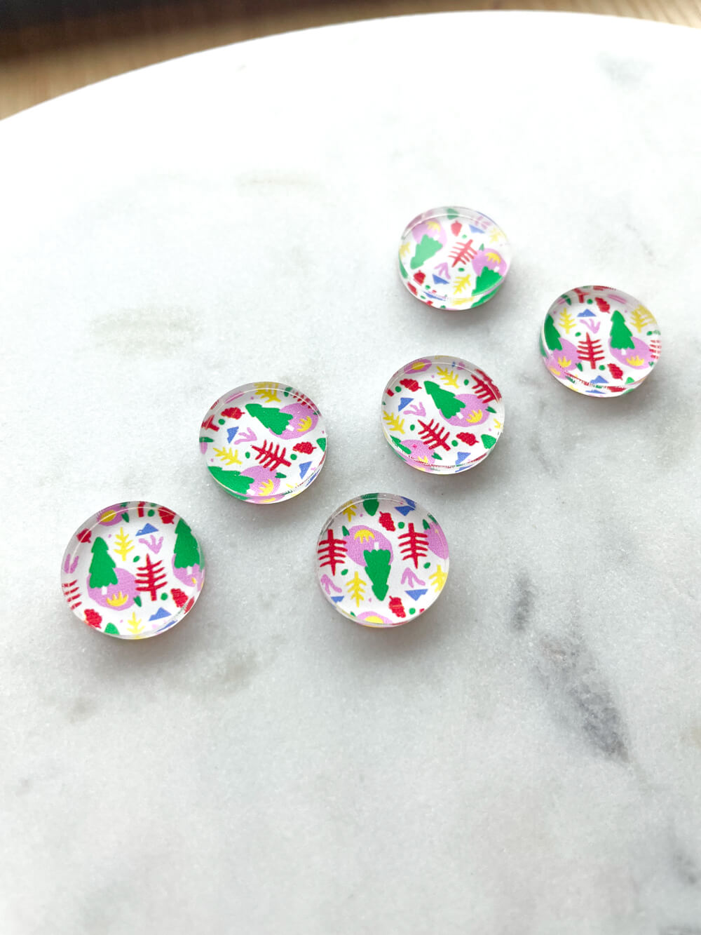 1.5cm Circle - Studs- Clear Acrylic - Christmas - 03