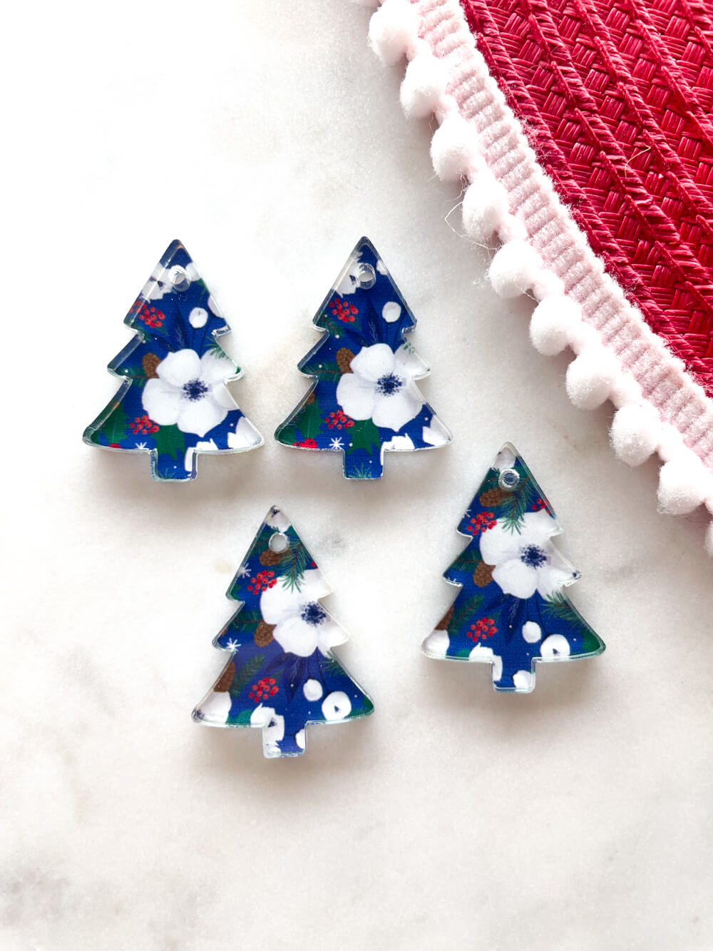 Clear Acrylic - 3cm Christmas Tree - 1 Hole - Christmas - 82