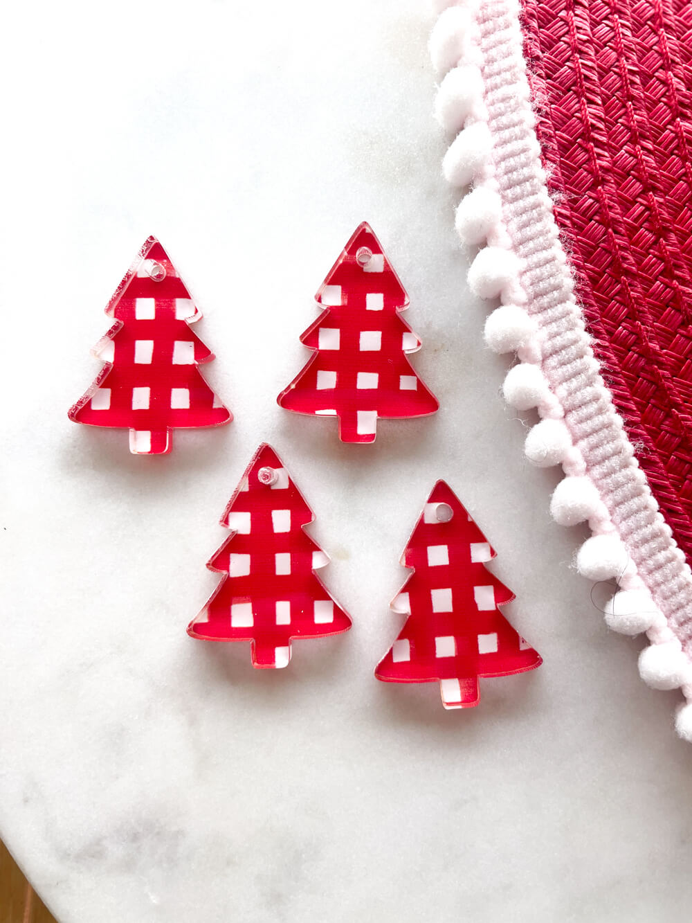 Clear Acrylic - 3cm Christmas Tree - 1 Hole - Christmas - 16