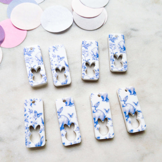 30mm - Easter 3 Shape - 1 Hole - White Acrylic - Easter - 81