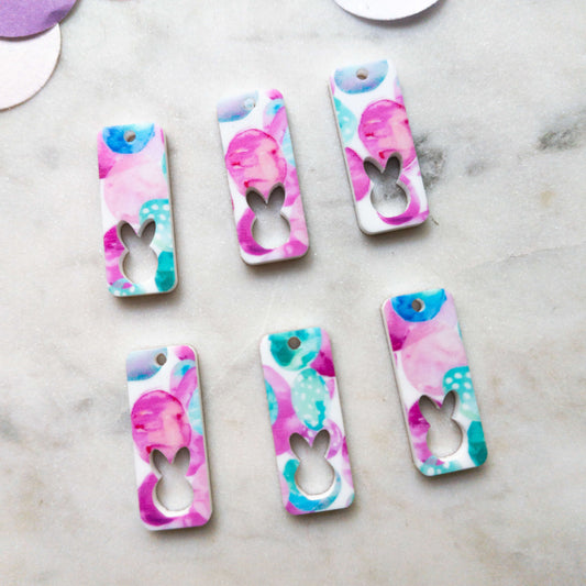 30mm - Easter 3 Shape - 1 Hole - White Acrylic - Easter - 07