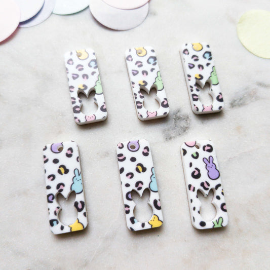 30mm - Easter 3 Shape - 1 Hole - White Acrylic - Easter - 33