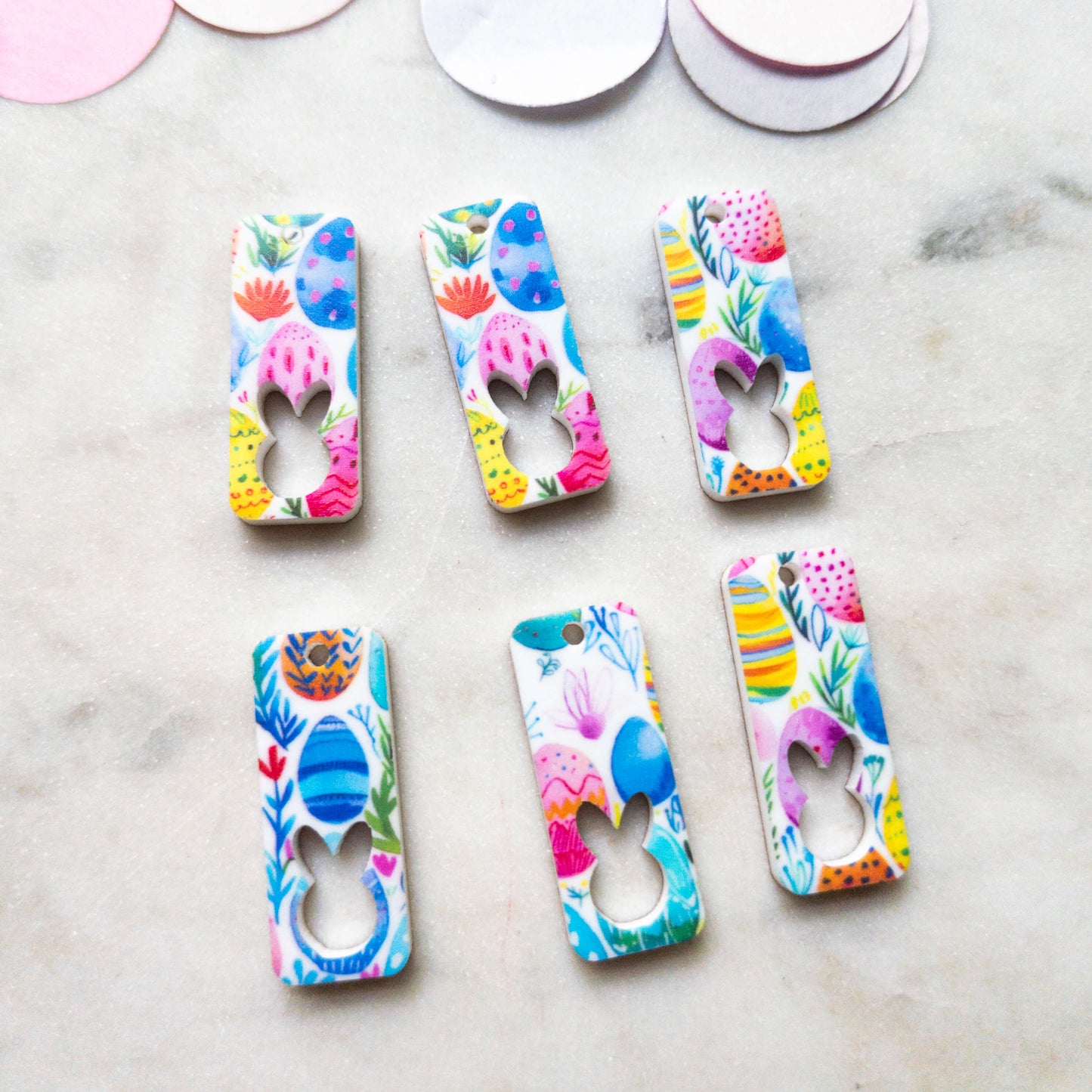 30mm - Easter 3 Shape - 1 Hole - White Acrylic - Easter - 05