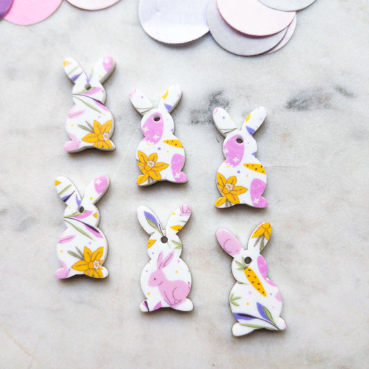 30mm - Easter 4 Shape - 1 Hole - White Acrylic - Easter - 42