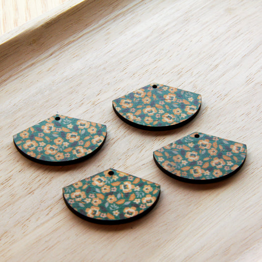 Wood - Fan Shape - 1 Hole - Transparent print - Picnic - 12