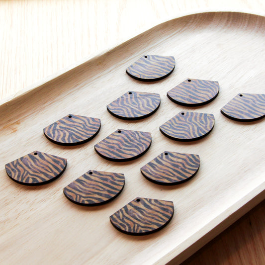 Wood - Fan Shape - 1 Hole - Transparent print - Safari - 11