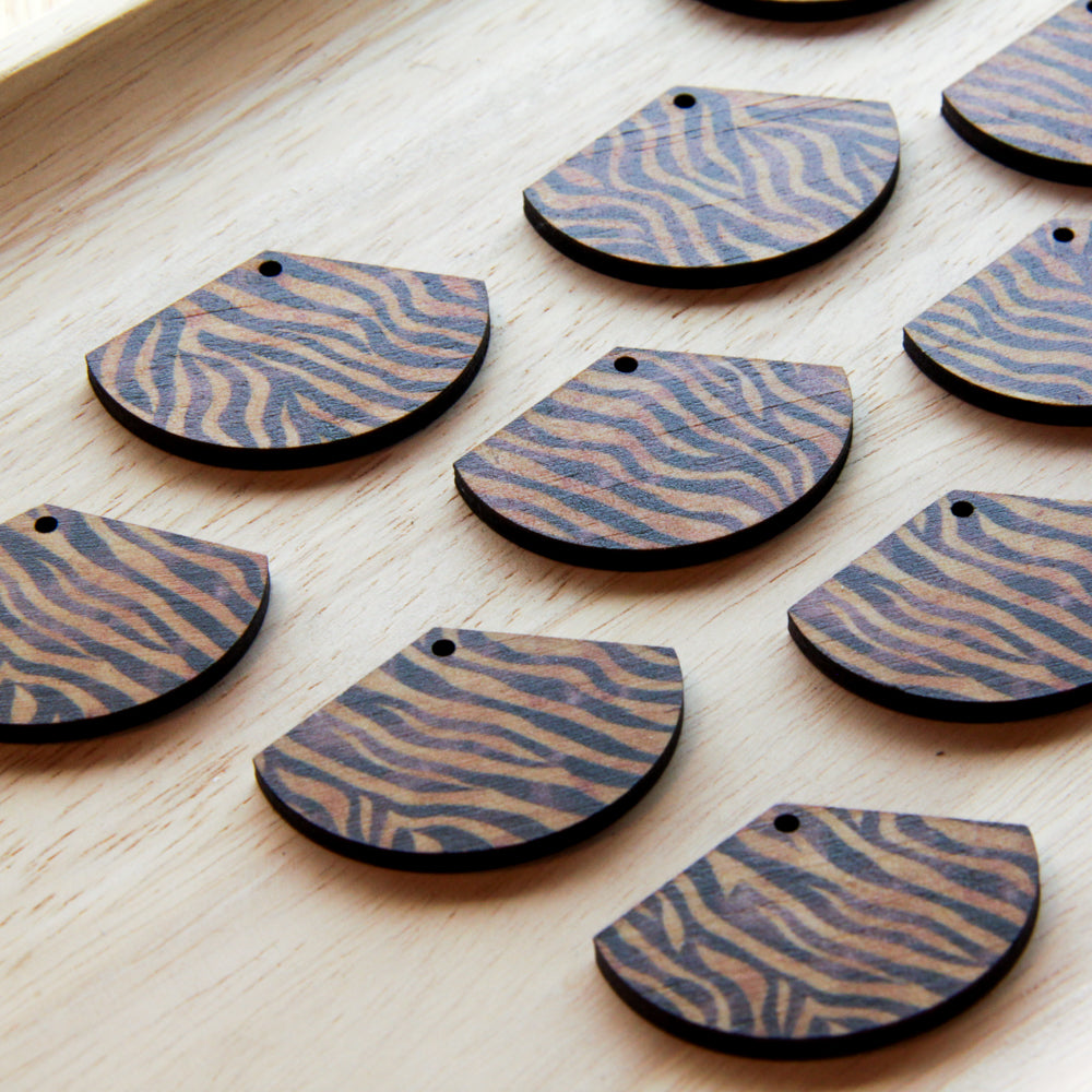 Wood - Fan Shape - 1 Hole - Transparent print - Safari - 11