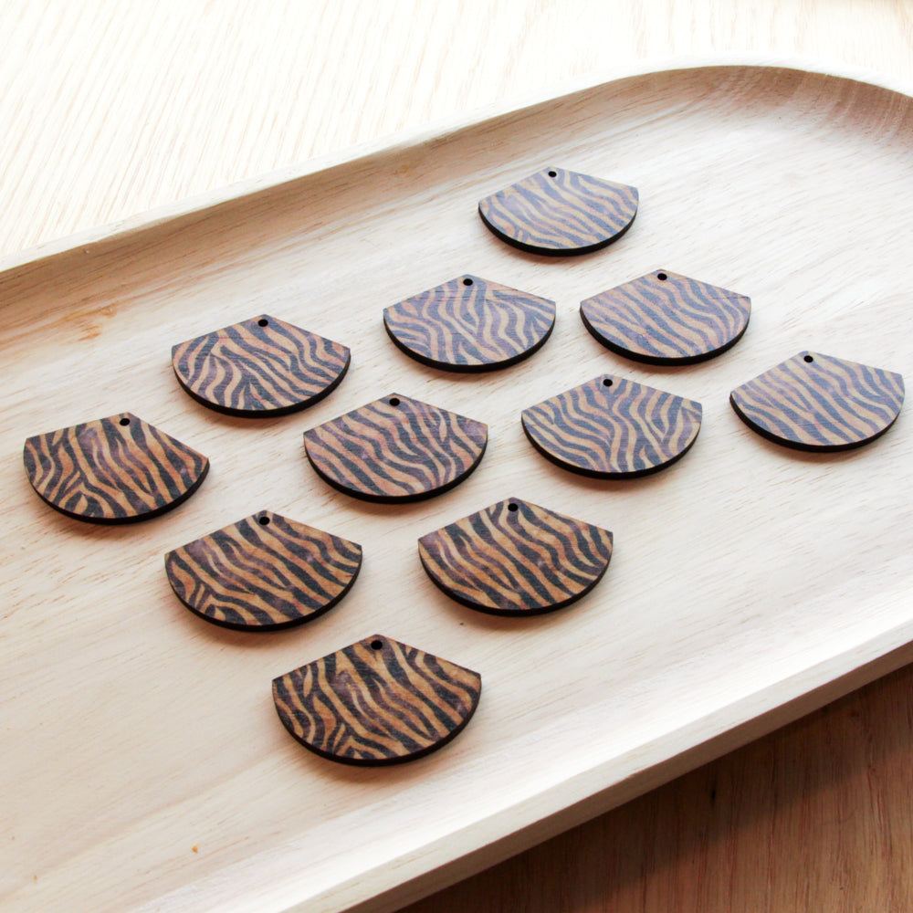 Wood - Fan Shape - 1 Hole - Transparent print - Safari - 11
