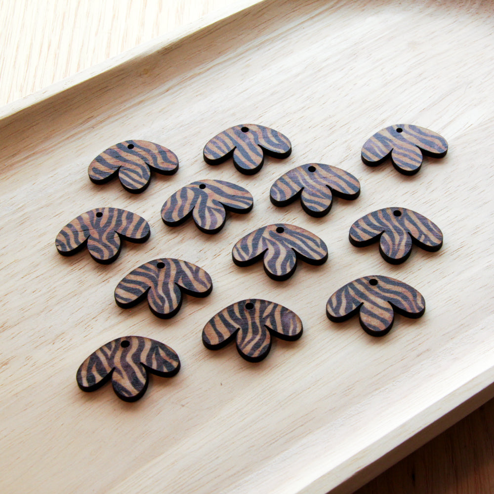 Wood - Half Flower Shape - 1 Hole - Transparent print - Safari -11