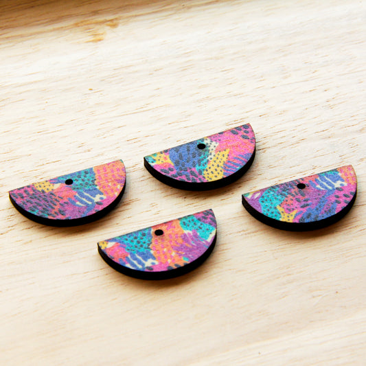 Wood - 3cm Semi Circle - 1 hole (bottom) - Natural print in Summer - 19