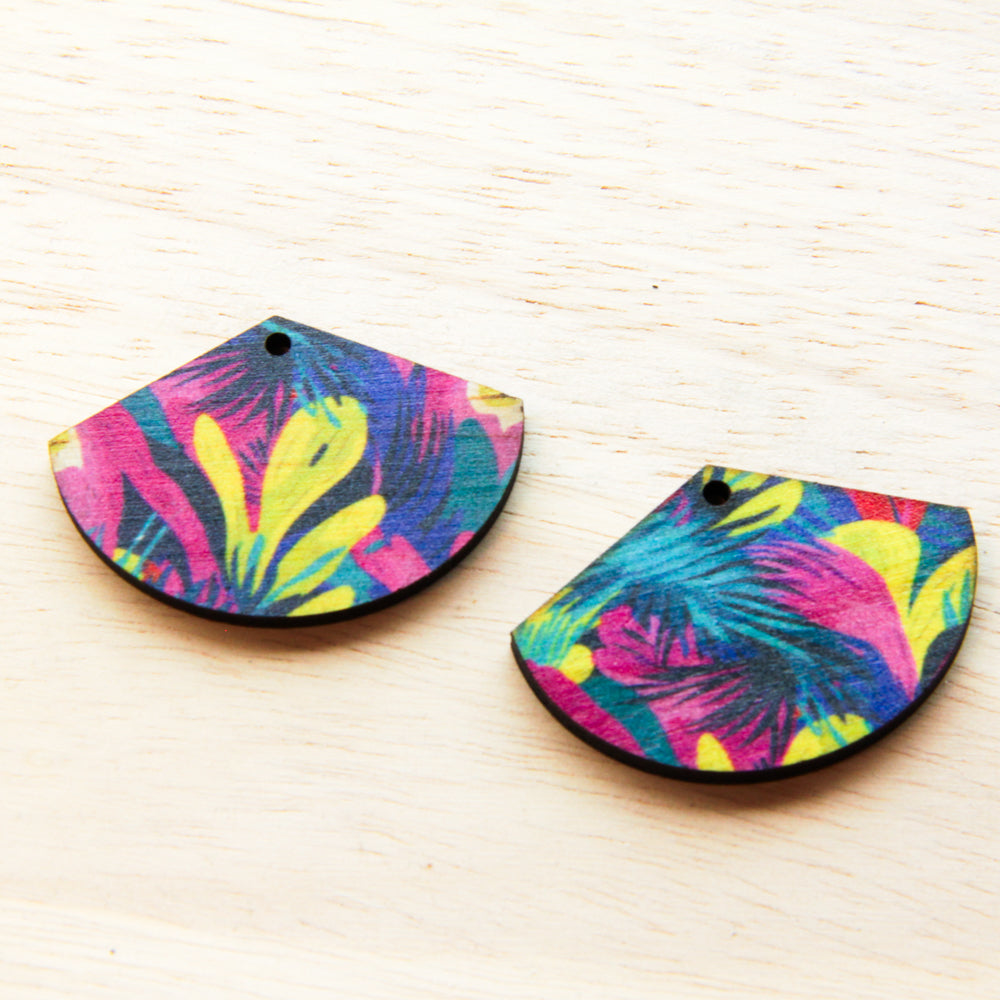 Wood - Fan Shape - 1 Hole - Transparent print - Summer - 23