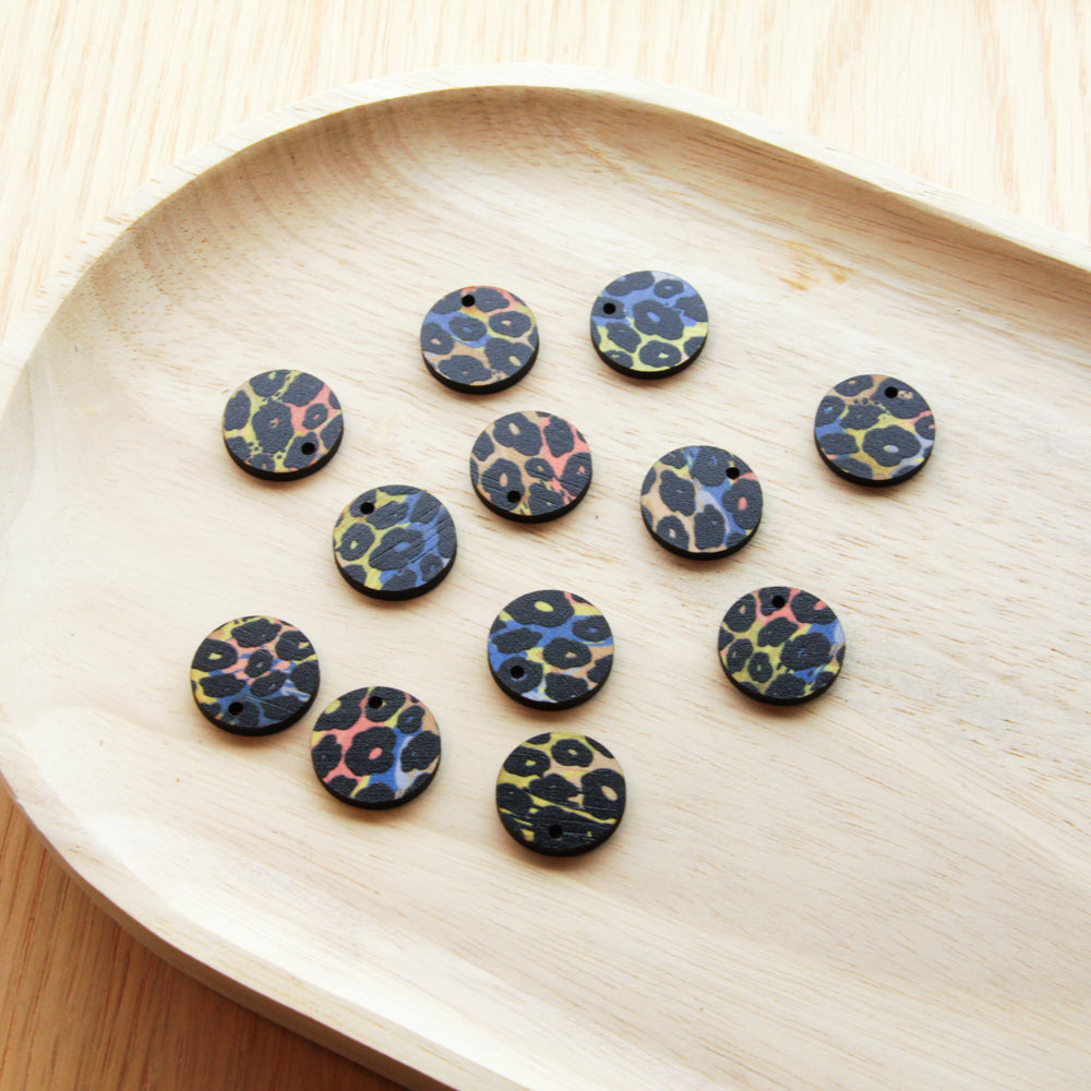 Wood - 20mm Circle- 1 Hole - Transparent print - Leopard - 78