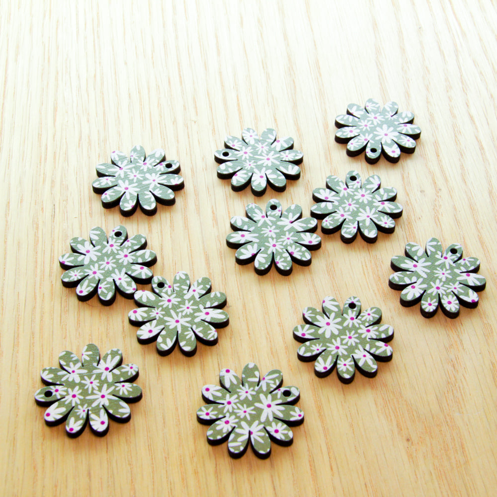 Wood - 3cm Daisy- 1 hole - Australiana - 31