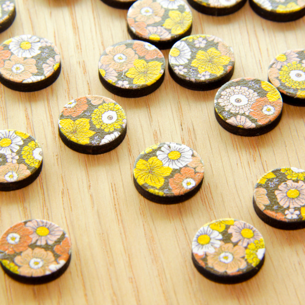 Wood - 15mm Circle- Studs - Groovy - 03