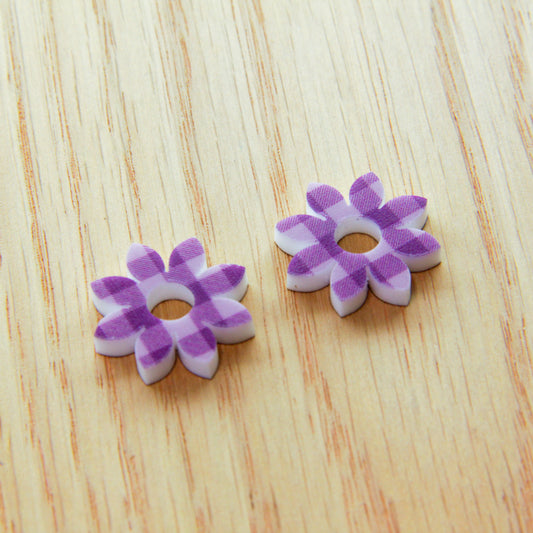 White Acrylic - 15mm - Flower 3 with large centre hole - Gingham - 25