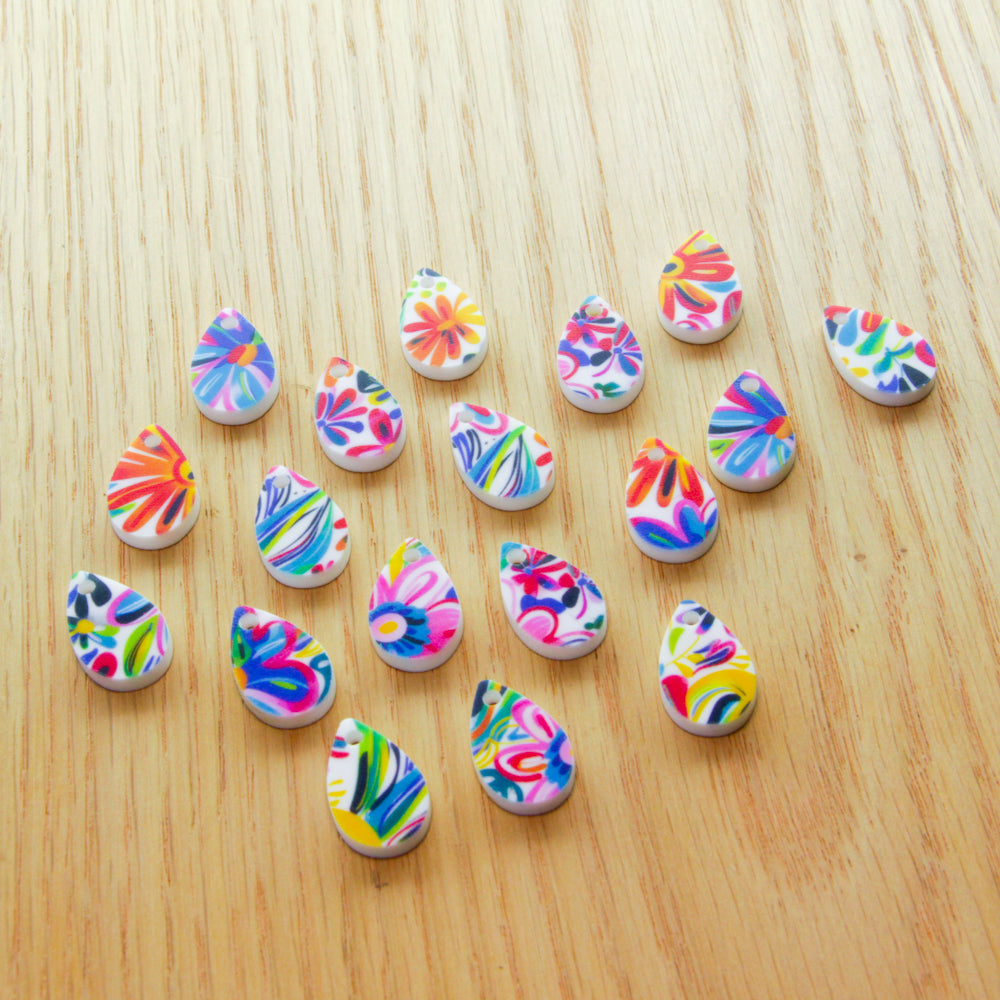 White Acrylic - 2cm - Teardrop 2 Shape - Bold Floral - 54