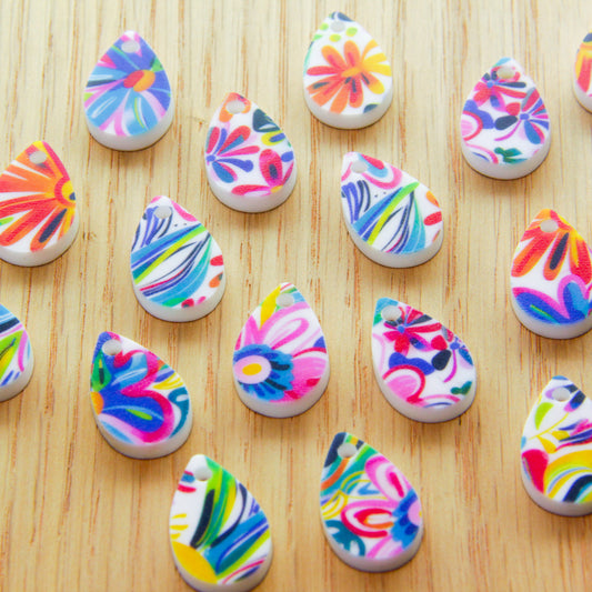 White Acrylic - 2cm - Teardrop 2 Shape - Bold Floral - 54