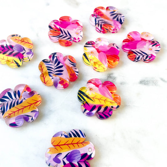 Clear Acrylic - 3cm - Flower 2 - 1 Hole -  Bold Floral - 92
