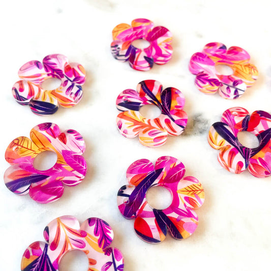 Clear Acrylic - 3cm - Flower 2 with large hole - 1 Hole -  Bold Floral - 91