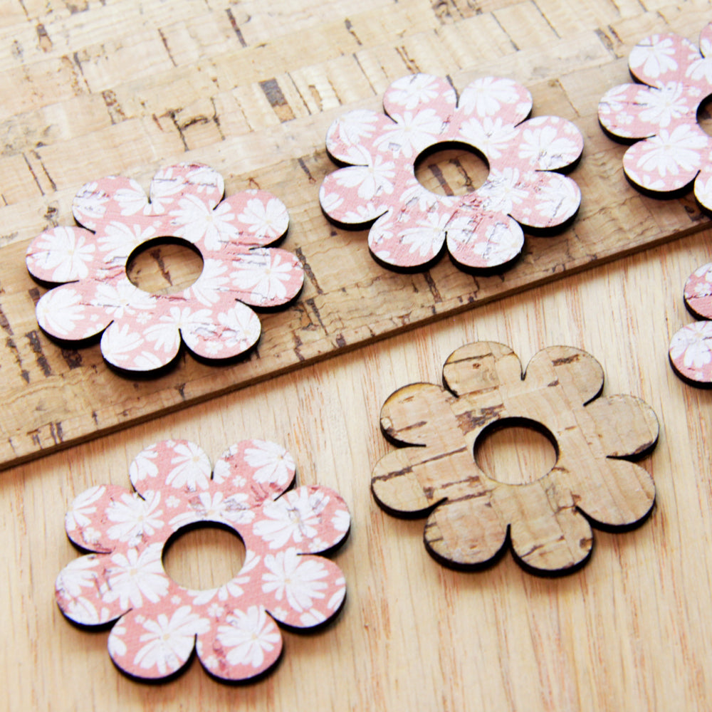 Cork - 40mm - Flower with large hole - Botanics - 17