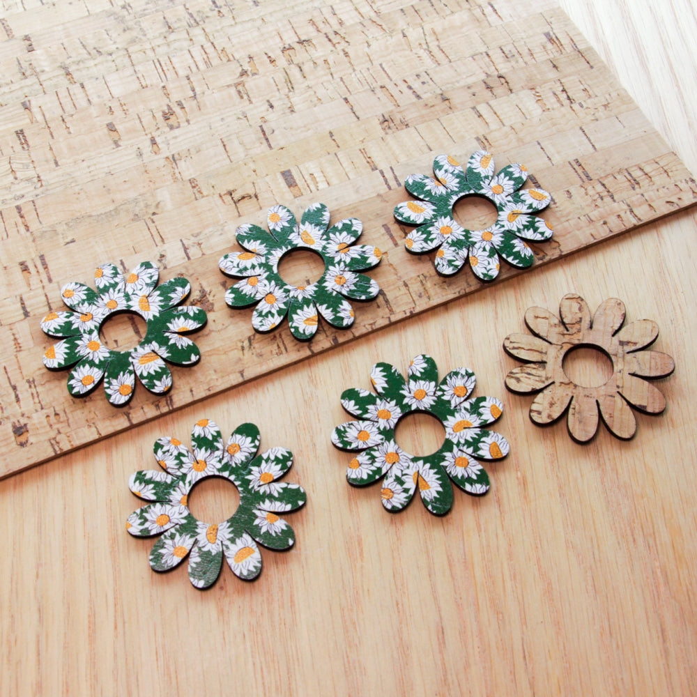 Cork - 40mm - Daisy with large hole - Sunflower - 06