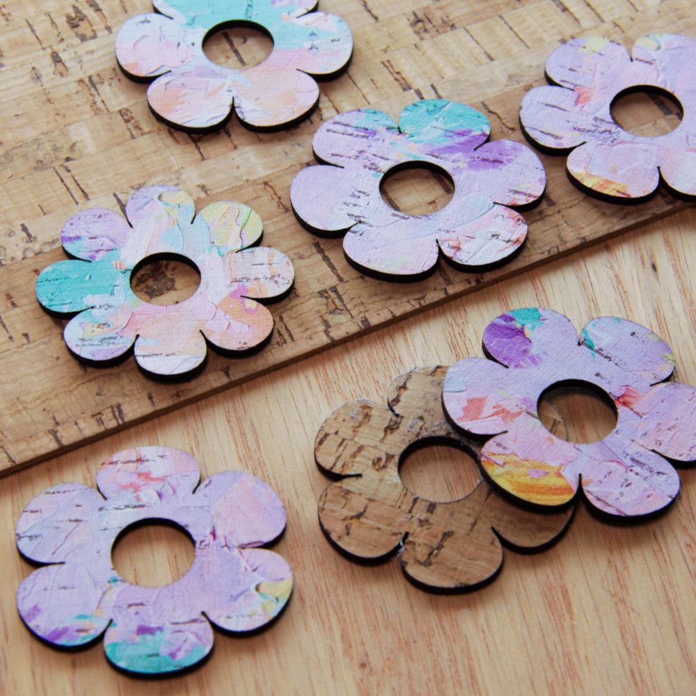 Cork - 40mm - Flower 2 with large hole - Paint - 25
