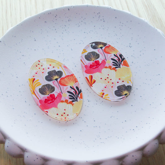 Clear Acrylic - 6cm Oval - 1 Hole - Abstract Floral - 27
