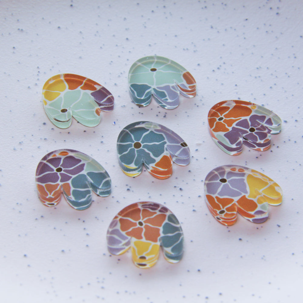 Clear Acrylic - 2cm Boho Flower - Studs - Abstract Floral - 10