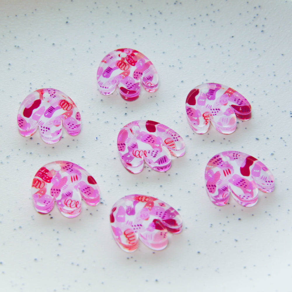 Clear Acrylic - 2cm Boho Flower - 1 Hole - Abstract Art - 73