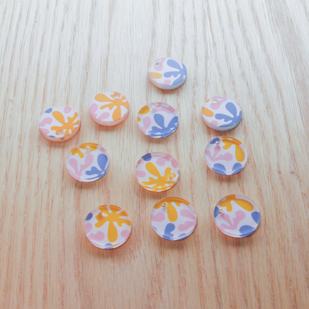 Clear Acrylic - 2cm Circle - 1 Hole - Abstract Floral - 02