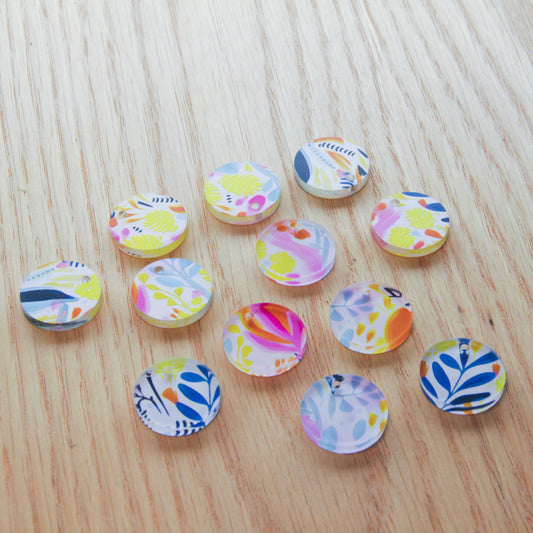 Clear Acrylic - 2cm Circle - 1 Hole - Bold Floral - 80
