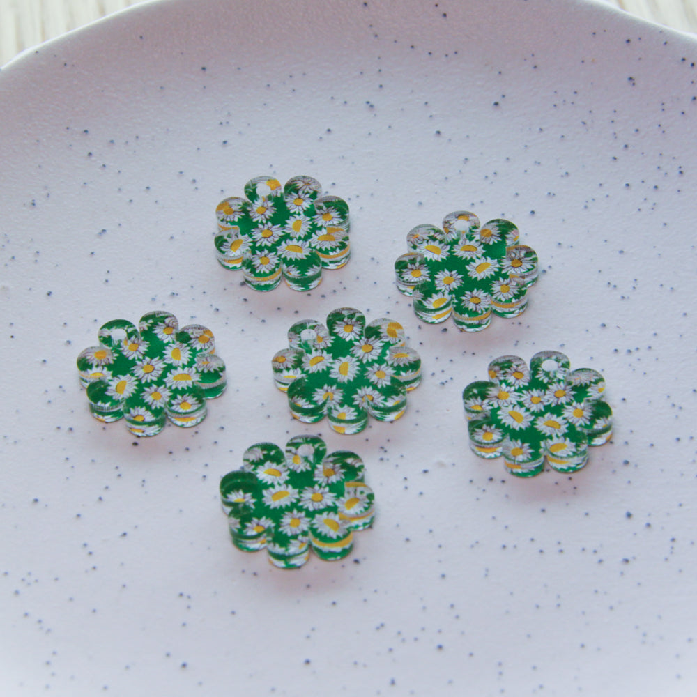 Clear Acrylic - 2cm Flower - 1 Hole - Sunflower - 06