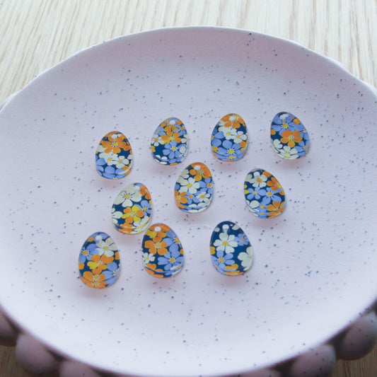 Clear Acrylic - 2cm Egg - 1 Hole - Autumn Picnic - 20