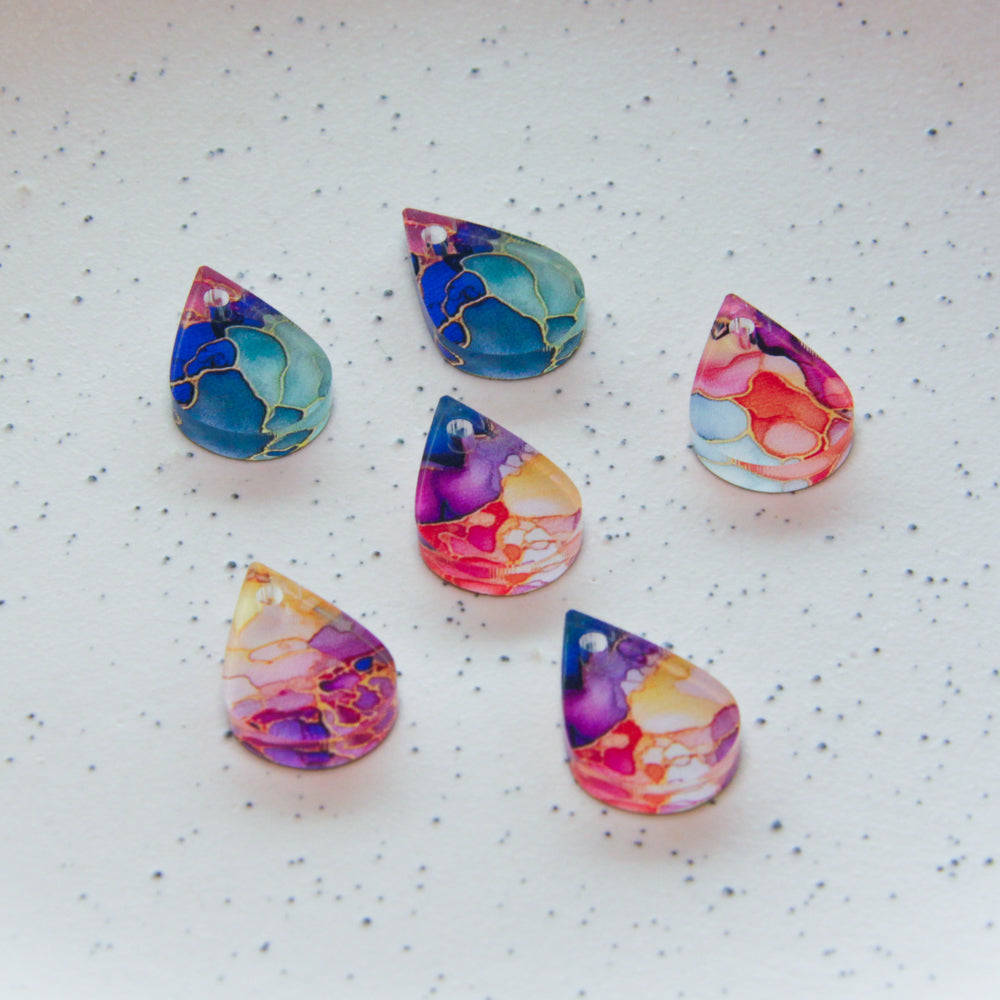 Clear Acrylic - 2cm Teardrop - 1 Hole - Alcohol Ink- 10
