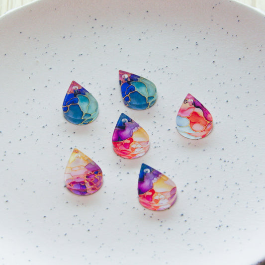 Clear Acrylic - 2cm Teardrop - 1 Hole - Alcohol Ink- 10