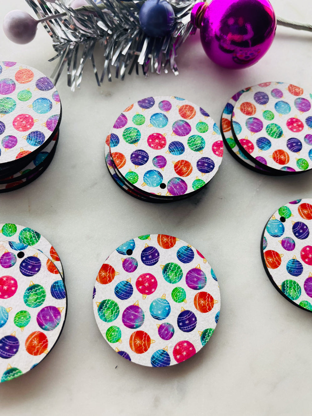 Wood - 4cm - Circle - 1 Hole - Christmas - 01