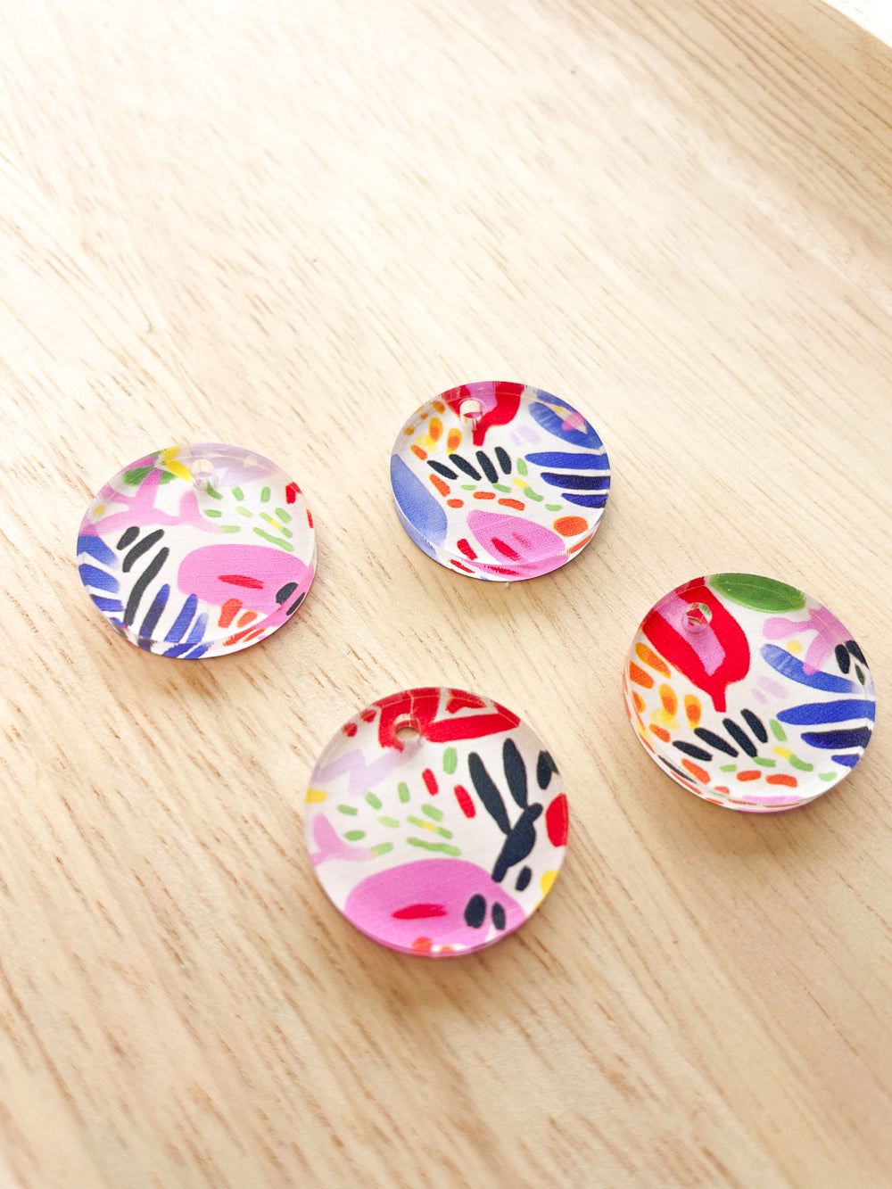 Clear Acrylic - 2cm Circle - 1 Hole - Abstract Art - 63