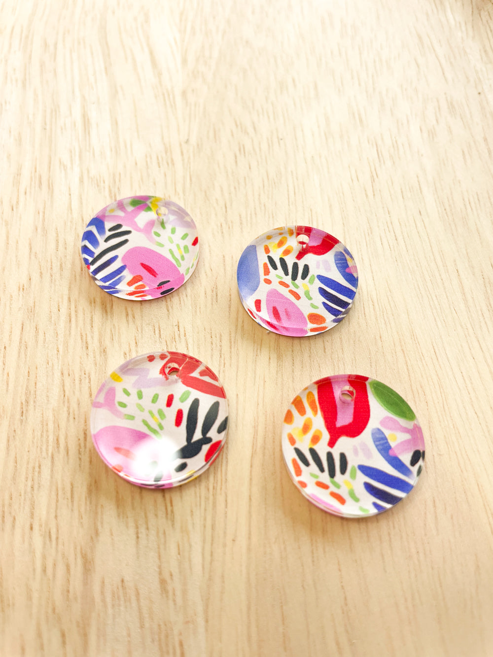 Clear Acrylic - 2cm Circle - 1 Hole - Abstract Art - 63