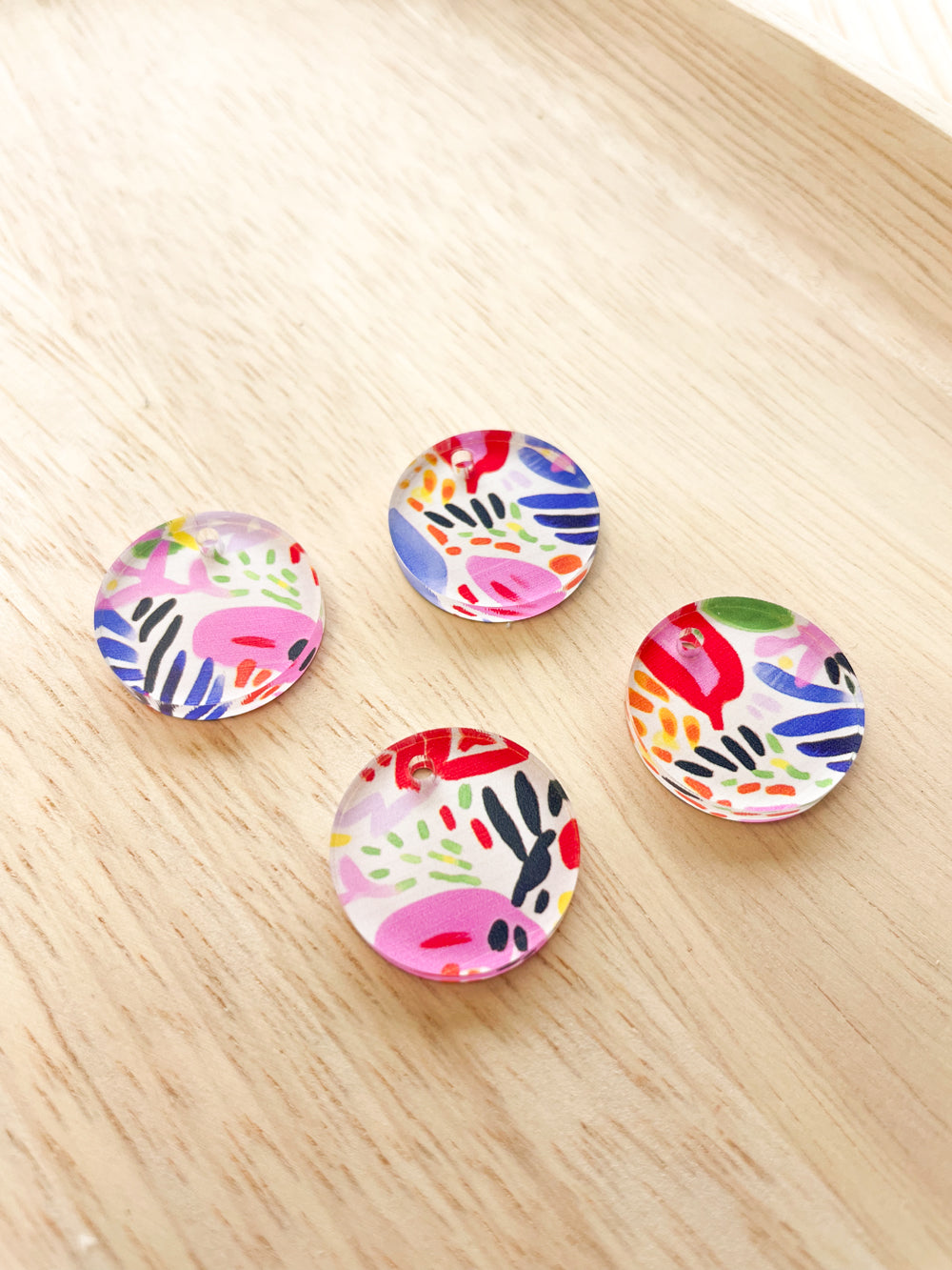 Clear Acrylic - 2cm Circle - 1 Hole - Abstract Art - 63