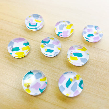 1.5cm Circle - 1 hole - Clear Acrylic - Beach Picnic - 08